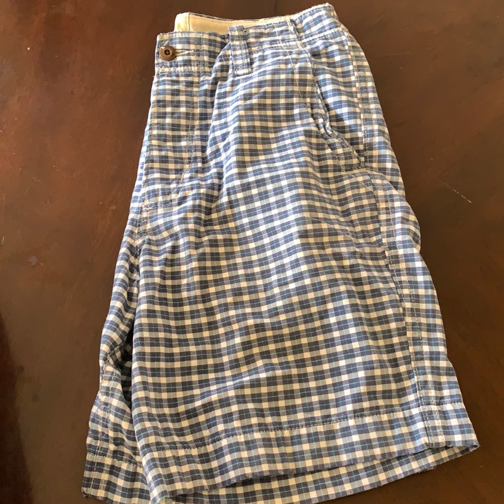 Men’s Sz 33 Hollister blue plaid shorts
